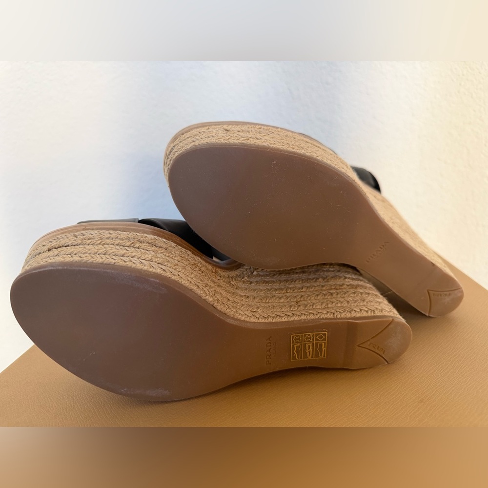 Prada Black and Tan Wedge Sandals 41 - Picture 7 of 10